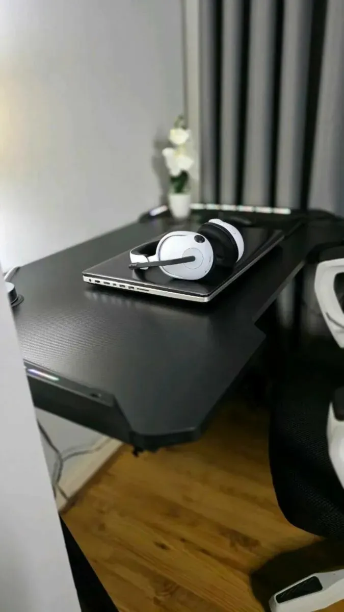 GAMING DESK & ERGONOMIC OFFICE CHAIR SET - Image 2