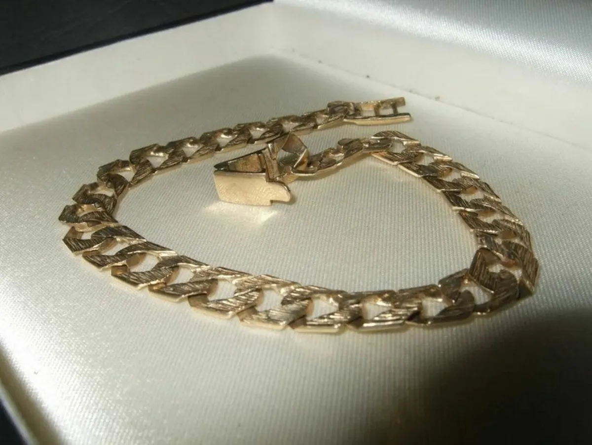 Gentlemans Vintage Hallmarked 9ct Gold Bracelet - Image 1