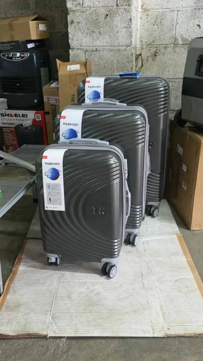 Suitcase, luggage, travel, brand new, 3-piece - Image 1