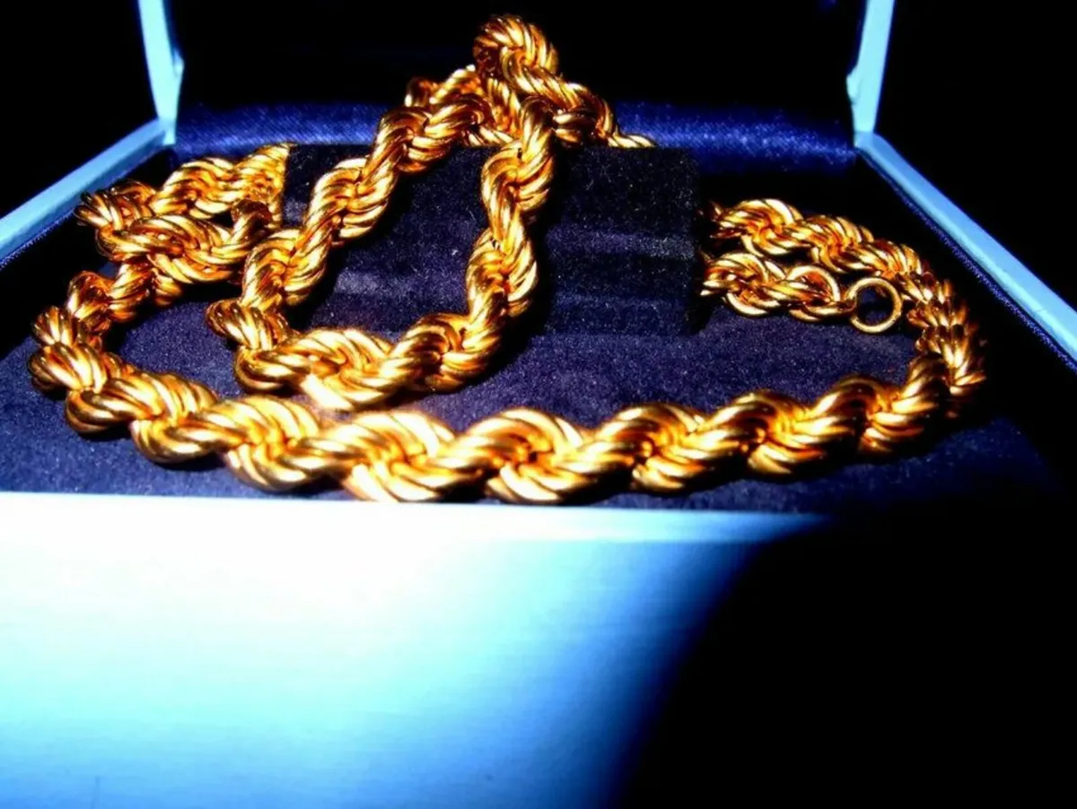 Vintage 9ct Gold Rope Chain - Image 4