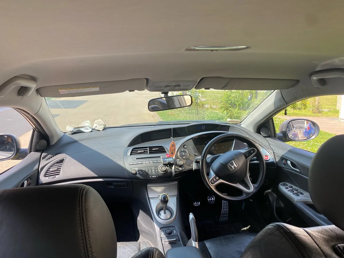 Honda Civic 1.8 2008 - Image 4