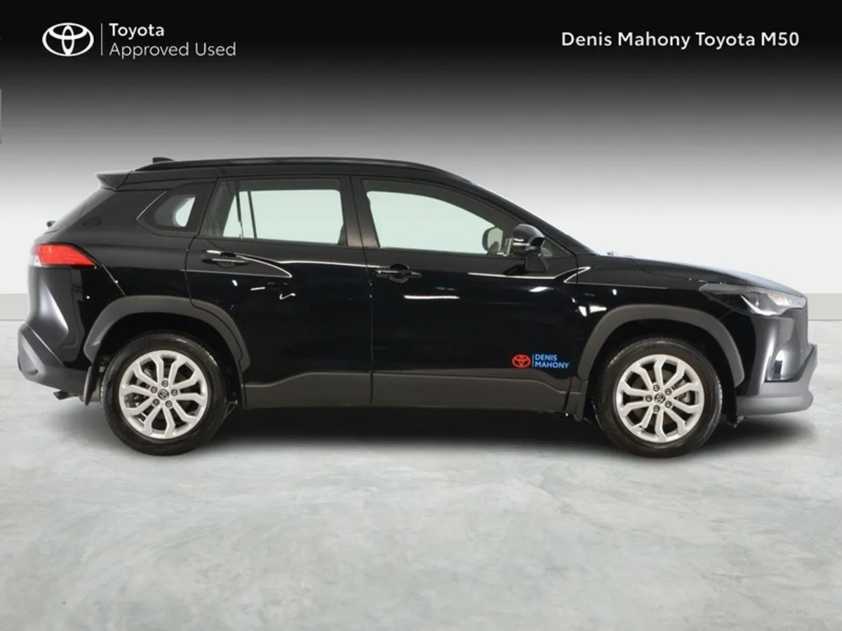 Toyota Corolla Cross Hybrid Luna - Image 3