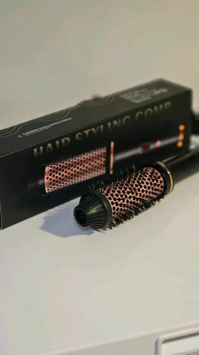 Thermal brush hair brand new - Image 1
