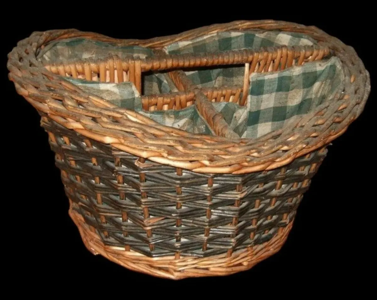 Vintage Wicker Wine Carrier - Image 4