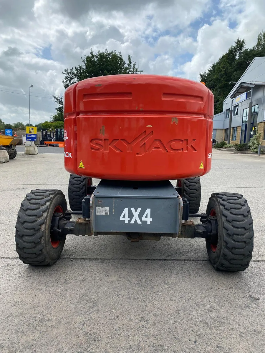 2015 SKYJACK SJ46AJ 52FT ARTIC DIESEL BOOM LIFT - Image 2