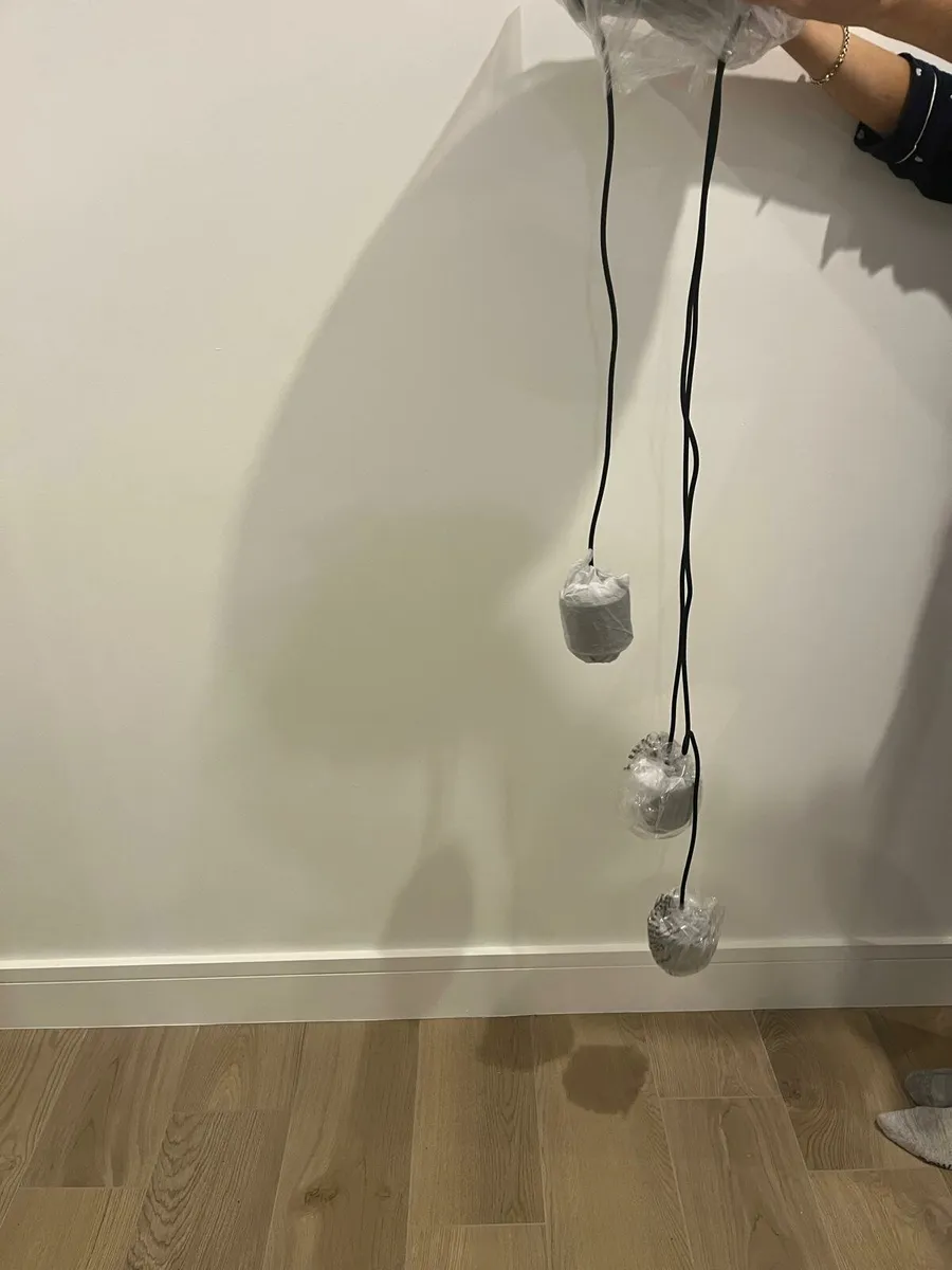 Pendant lighting - Image 4