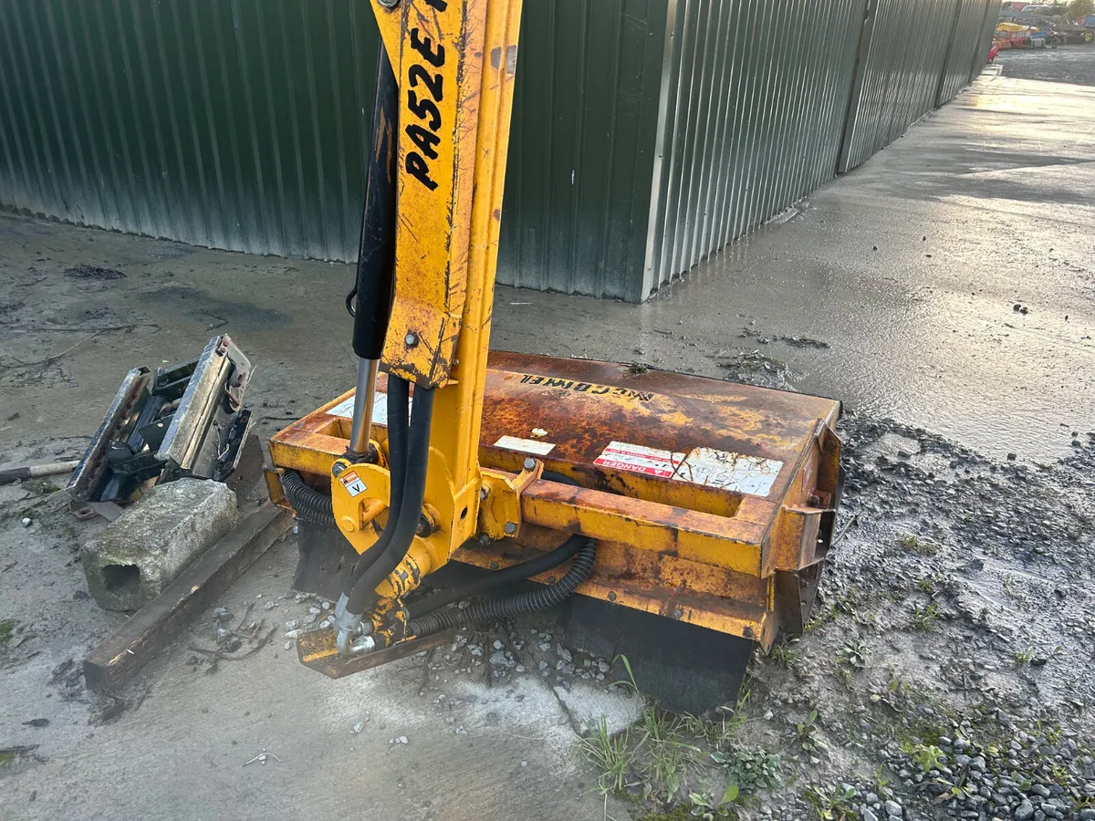 McConnell PA52 Hedgecutter - Image 3