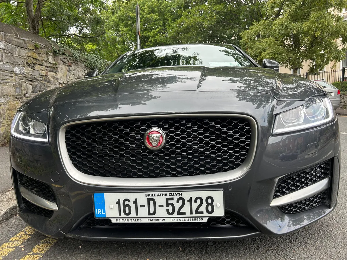 2016 JAGUAR XF R SPORT ONLY 43,000 MILES - Image 2