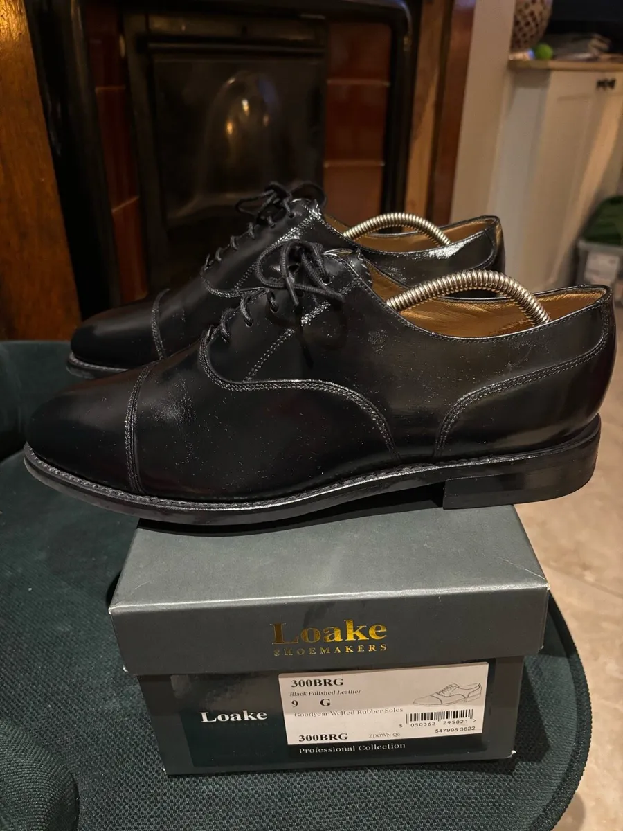 Loake handmade shoes; black oxford formal; size 9 - Image 2