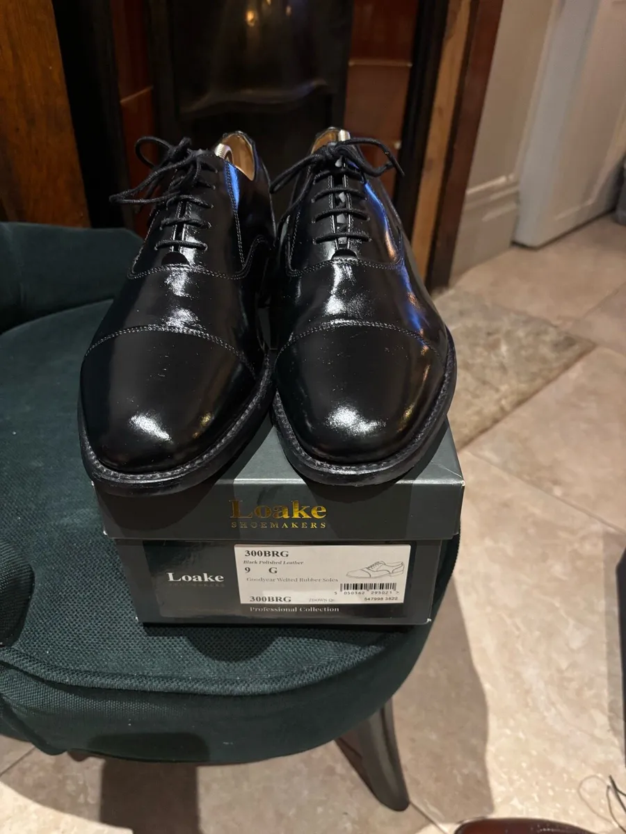 Loake handmade shoes; black oxford formal; size 9 - Image 3