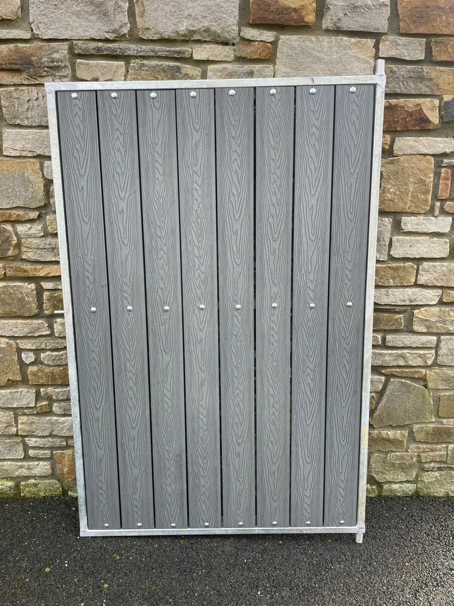Composite Side Gates - Image 1