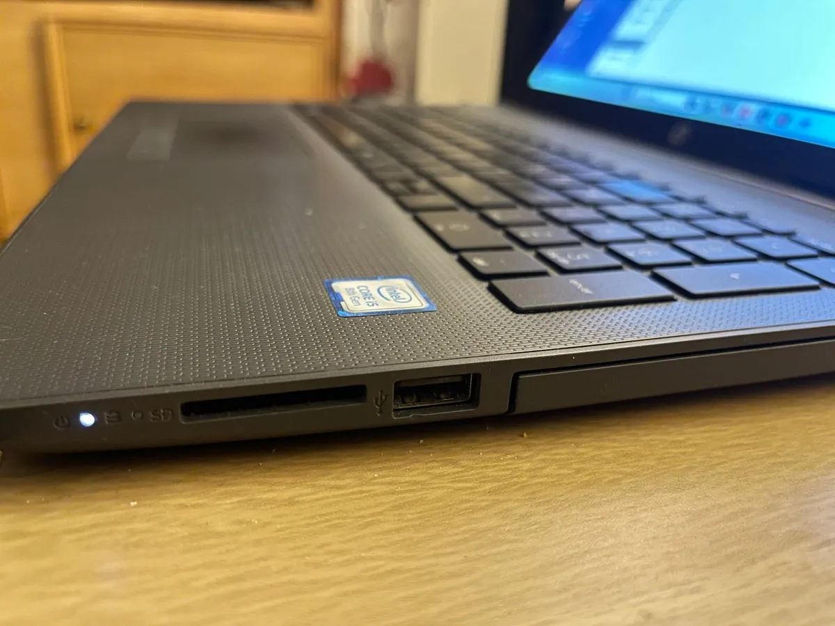 HP 250 G7-i5-16GB-256GBSSD-Battery Issue - Image 4