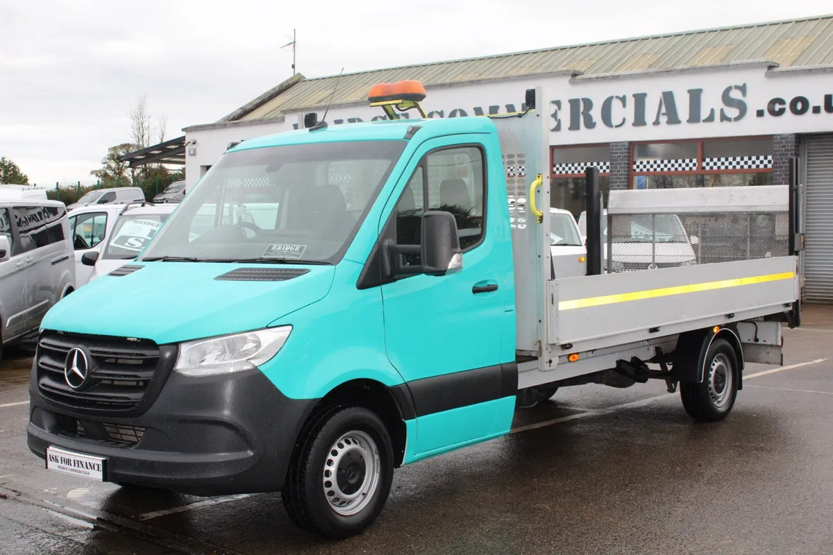 2022 Mercedes-Benz Sprinter 315 RWD Dropside - Image 1