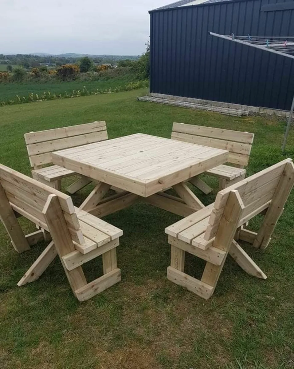 Garden furniture - Image 1