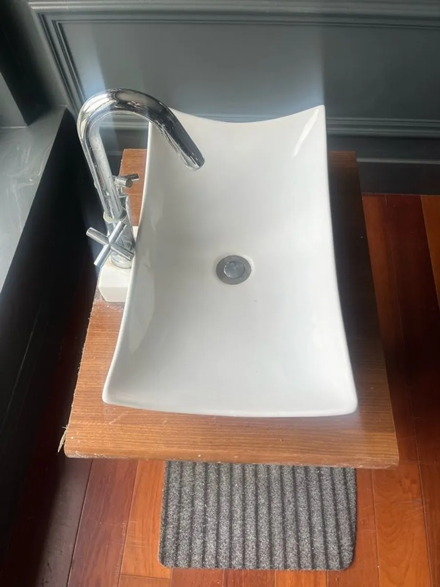 Bathroom vanity unit - Image 3