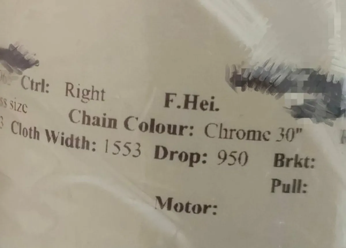 Unilux Jade Blackout Roller Blind - Image 2