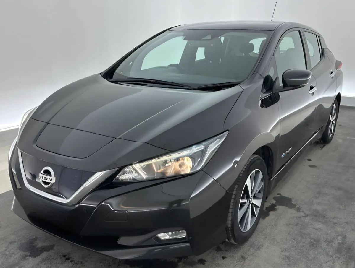 NISSAN LEAF 40KW AUTOMATIC 2018. €6750