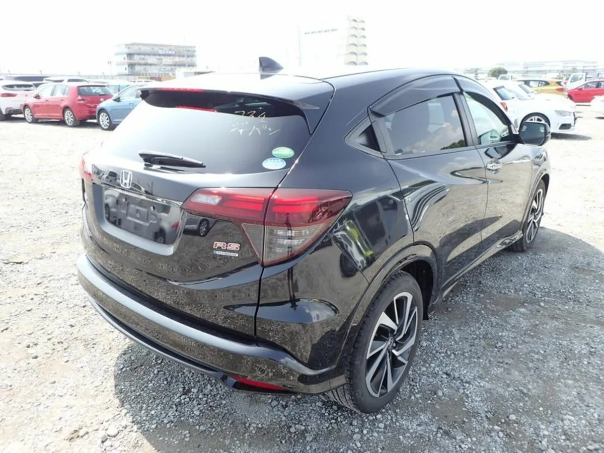 Honda Vezel RS SENSING - Image 3