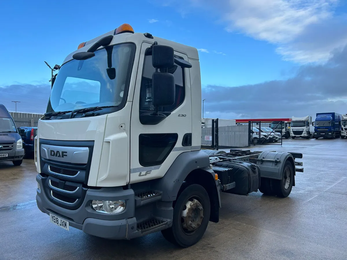June 2018 DAF LF 55 230 14 Ton - Image 3