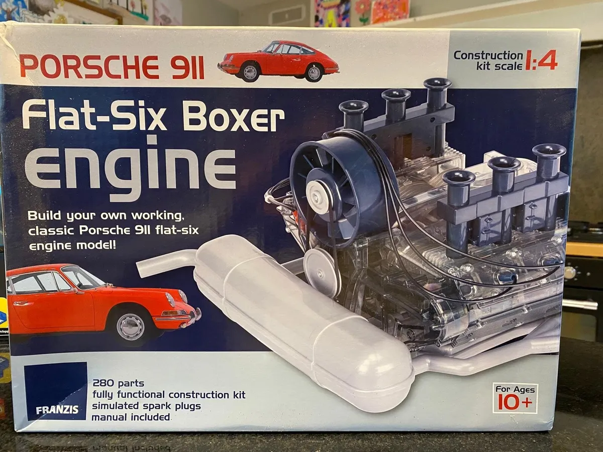 Toy car, miniature Porsche engine - Image 1