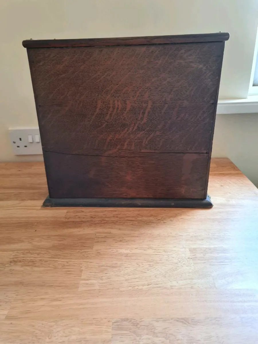 TRIPLE OAK TANTALUS DRINKS HOLDER - Image 3