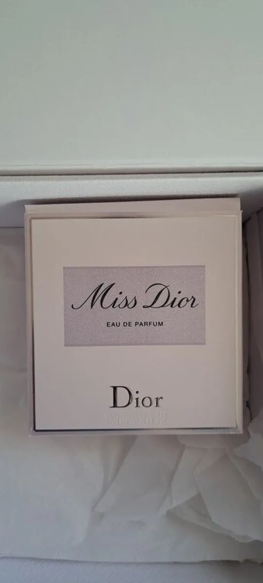 Miss Dior Gift Box Set - Image 2