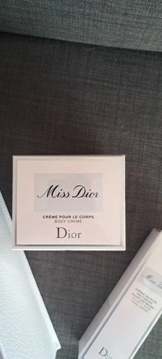 Miss Dior Gift Box Set - Image 4