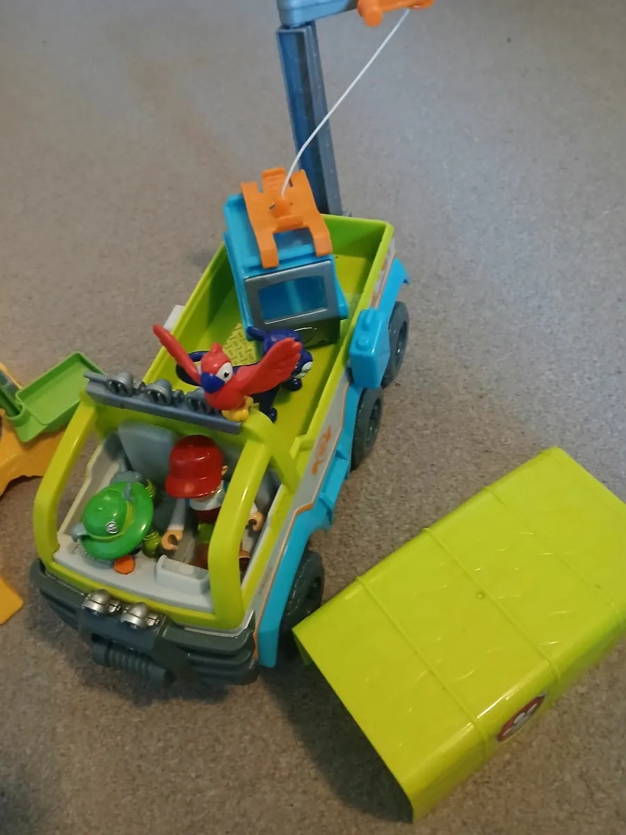 Paw patrol tracker monkey temple and jungle rescue - Image 4