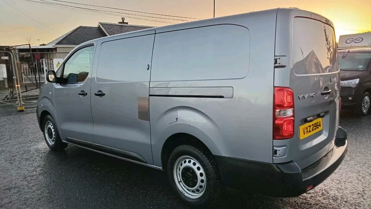 2023 Vauxhall Vivaro 2.0hdi £12500 - Image 2