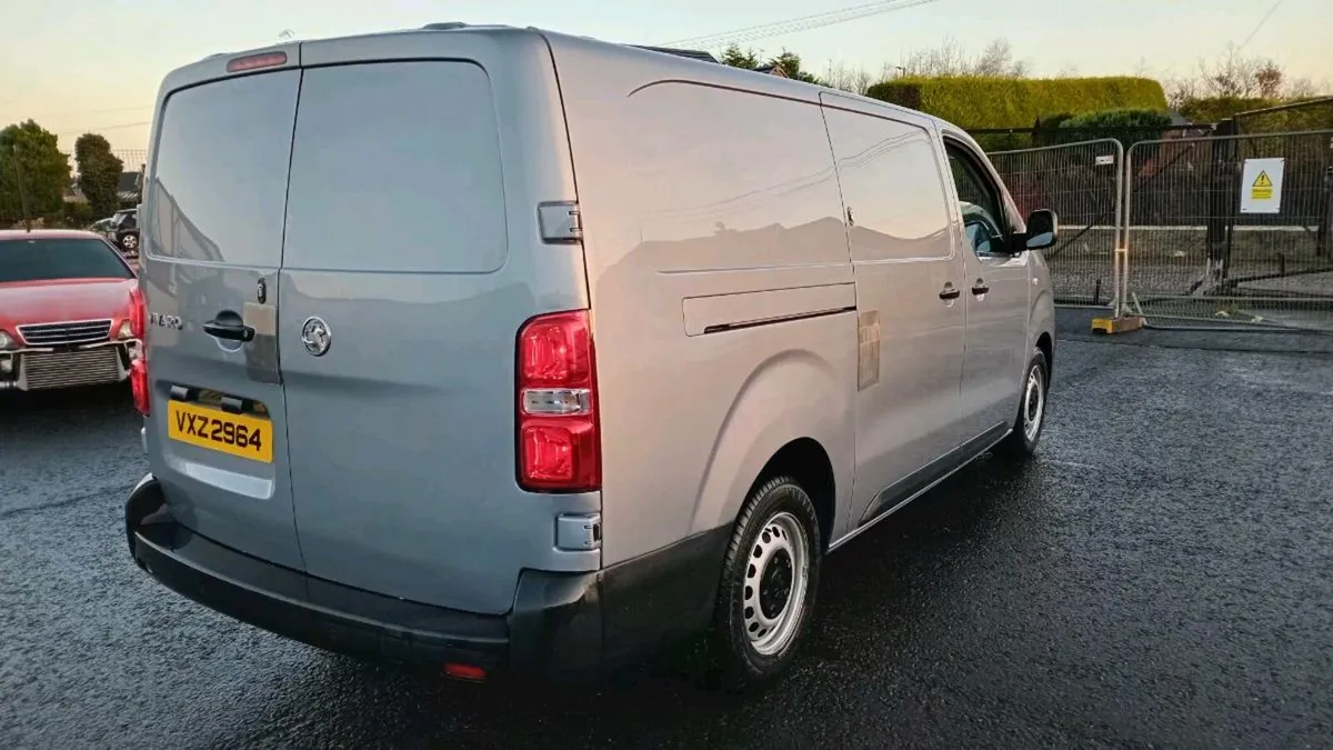 2023 Vauxhall Vivaro 2.0hdi £12500 - Image 4