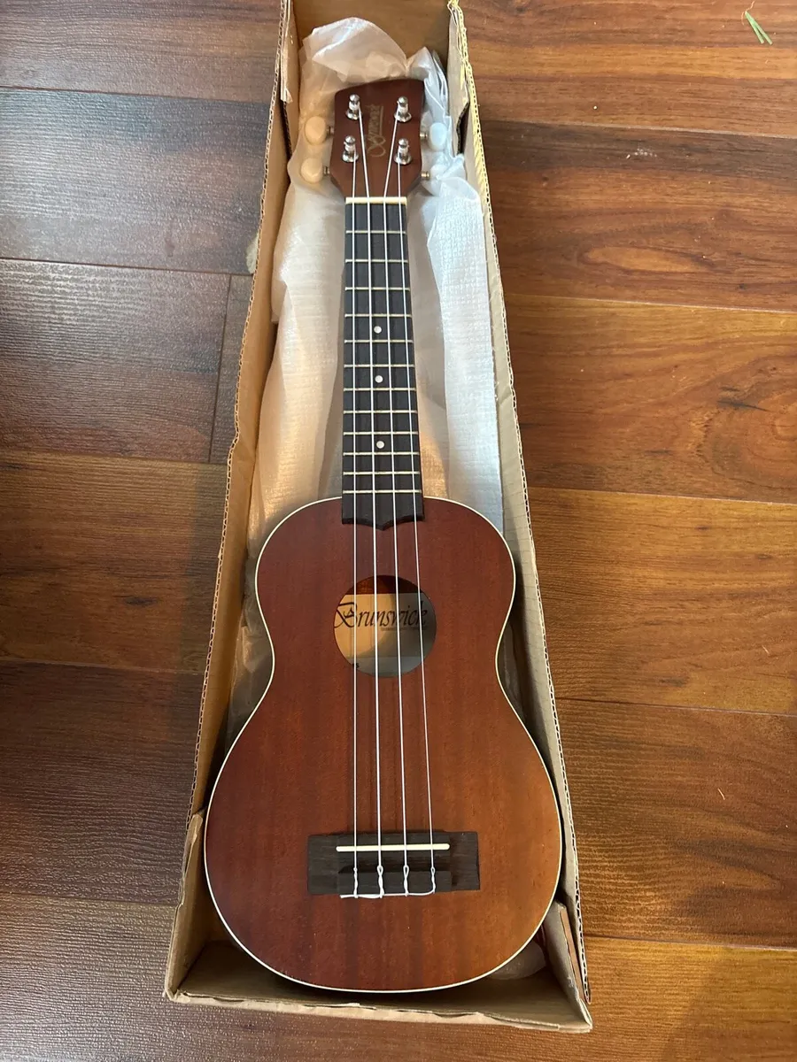 Brunswick BU4S Soprano Ukulele