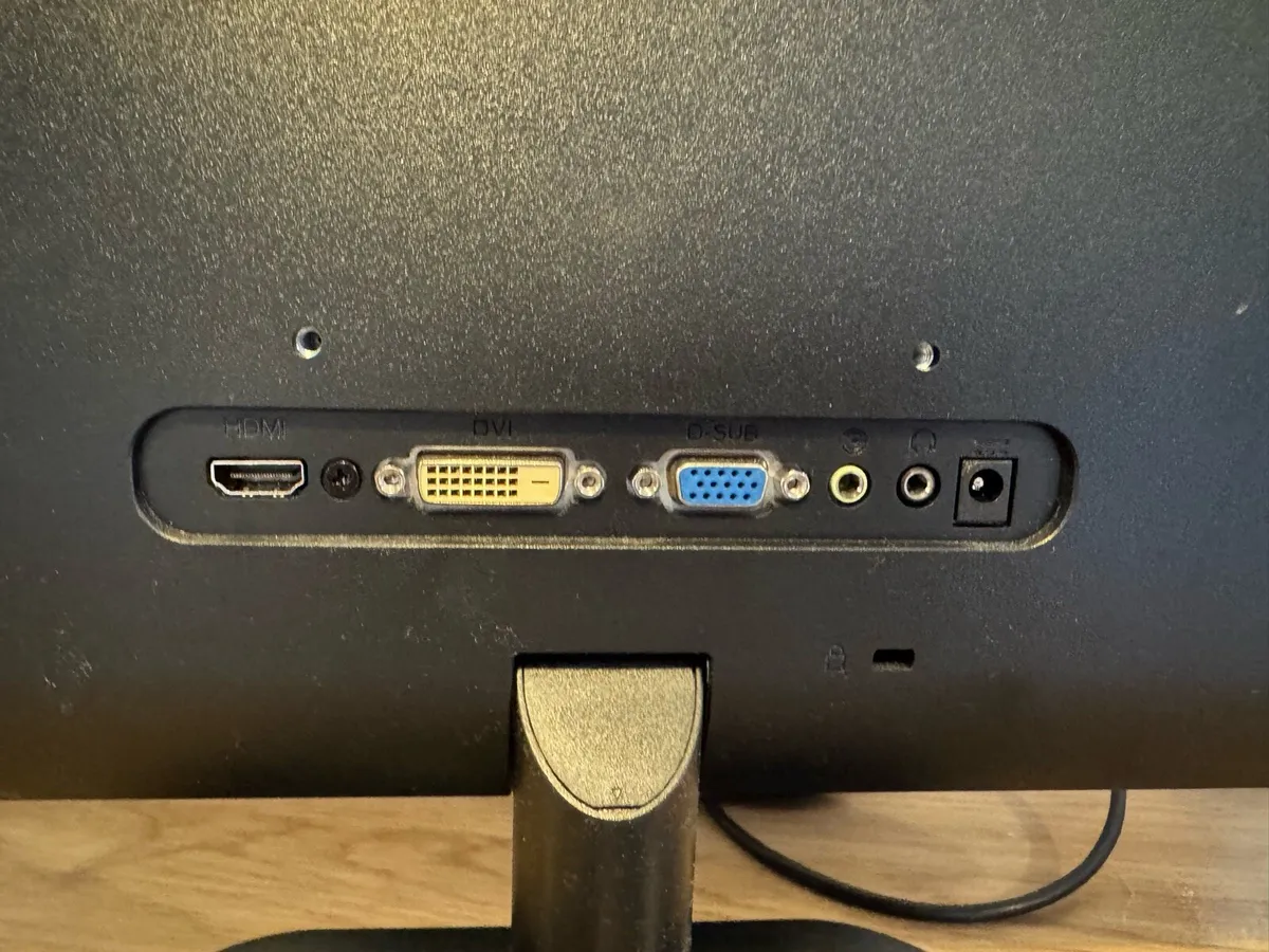 24” Monitor - Image 3