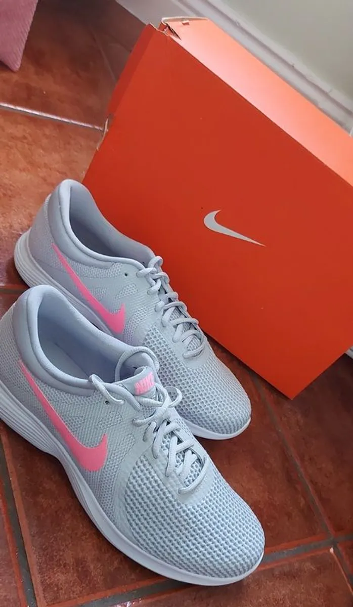 Nike Runner Brand New - Image 1