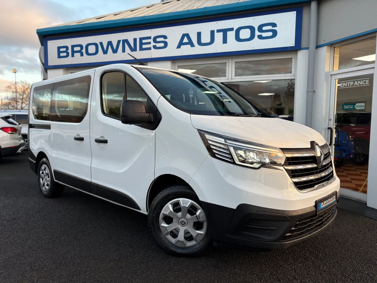 2023 Renault Trafic 9 Seater Automatic Business - Image 3