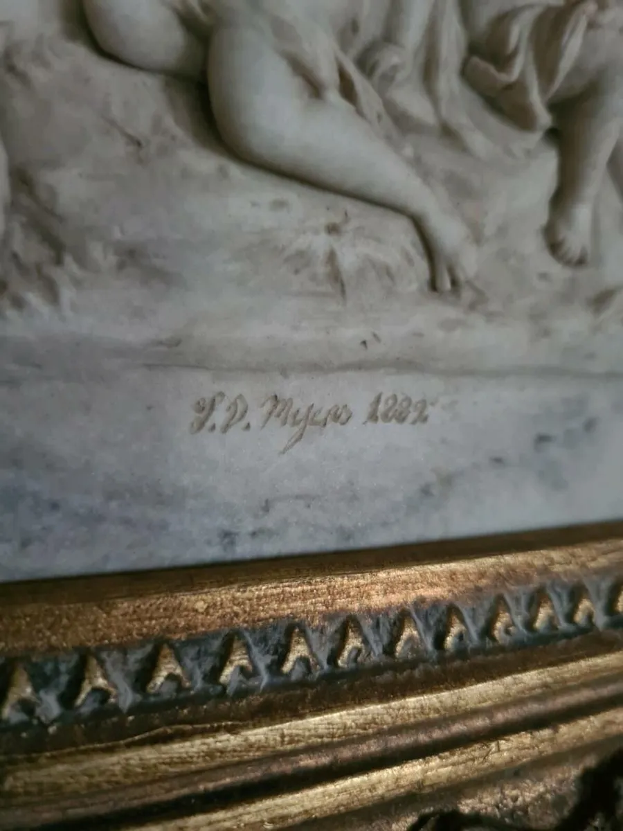 GOLD GILDED MARBLE RELIEF CHERRUBS - Image 4