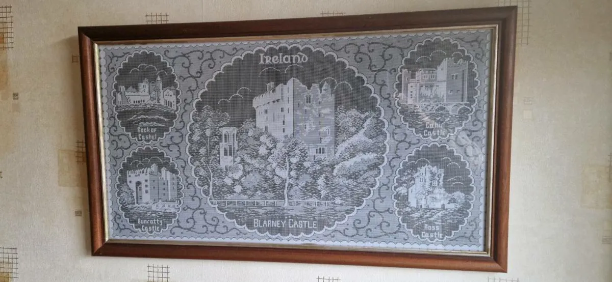 LACE PICTURES FRAMED FAMOUS CASTLES LOCATIONS - Image 2