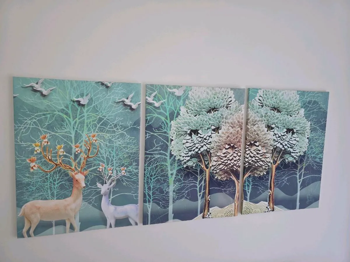 3 canvas 46cm x 67 cm each - Image 2