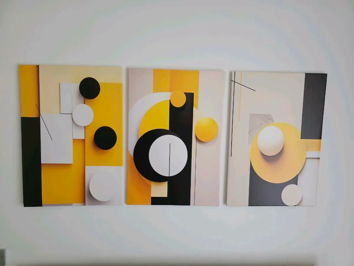 3 canvas 46cm x 67 cm each - Image 2