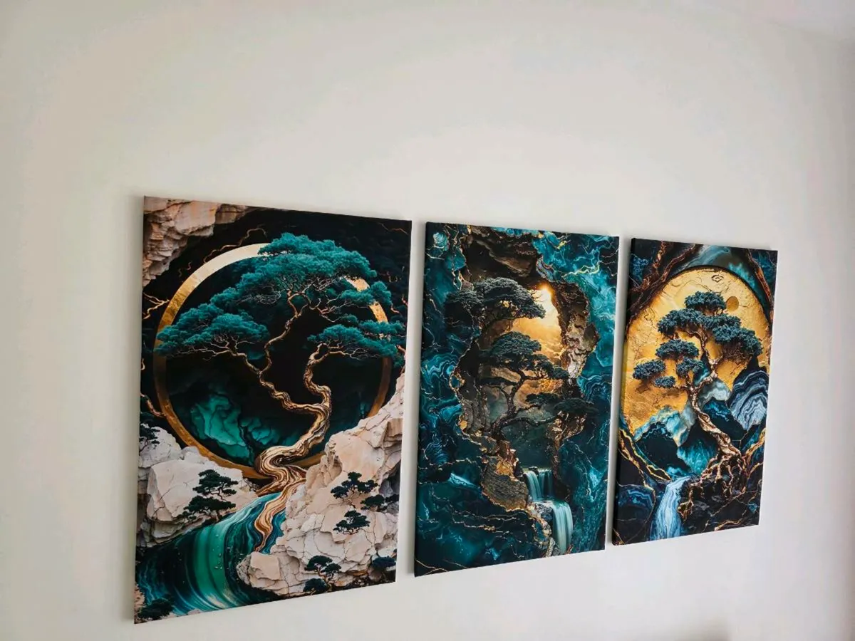 3 canvas 46cm x 67 cm each - Image 1