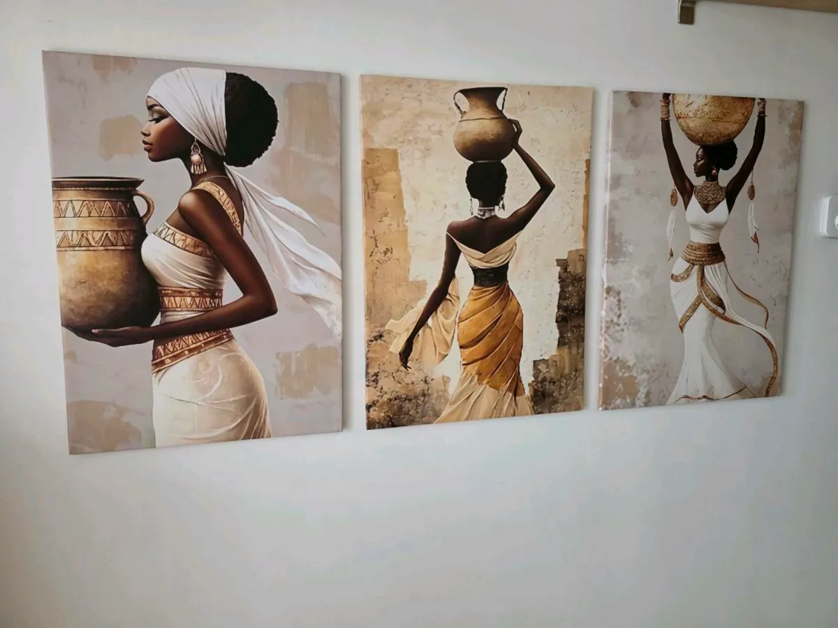 3 canvas 46cm x 67 cm each - Image 2