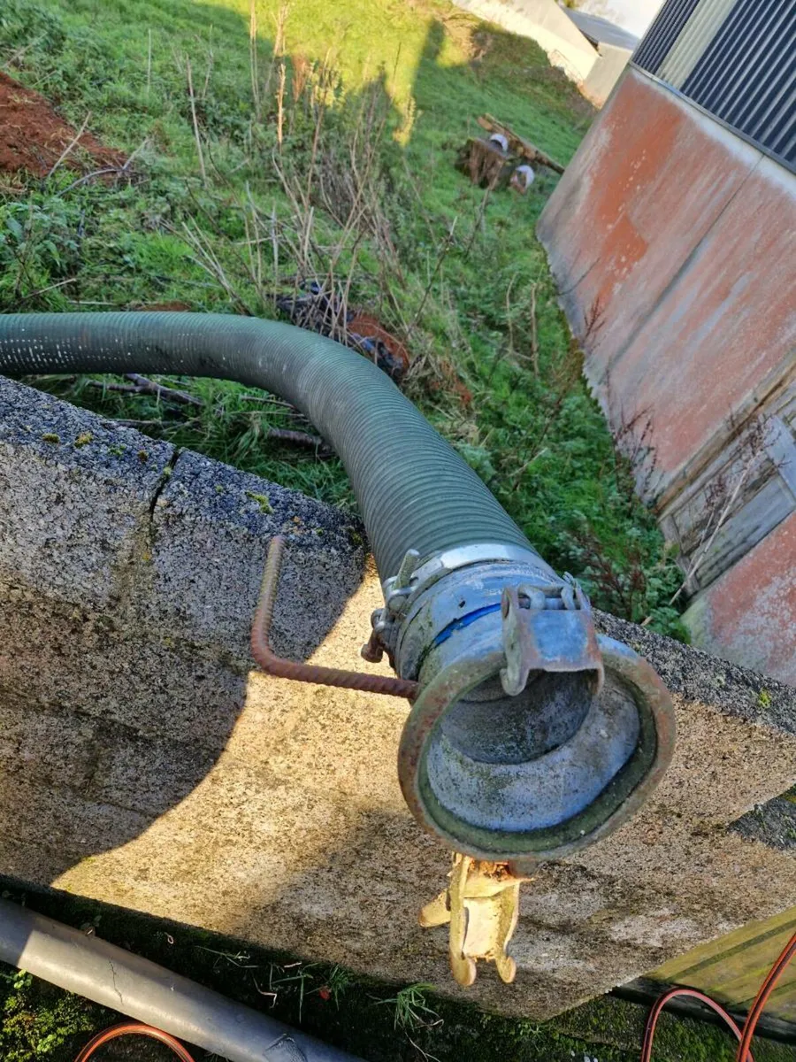 Tyre for tractor and slurry parts. - Image 2