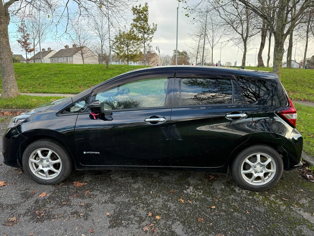 Nissan Note 2020 E-power XV Selection - Image 4