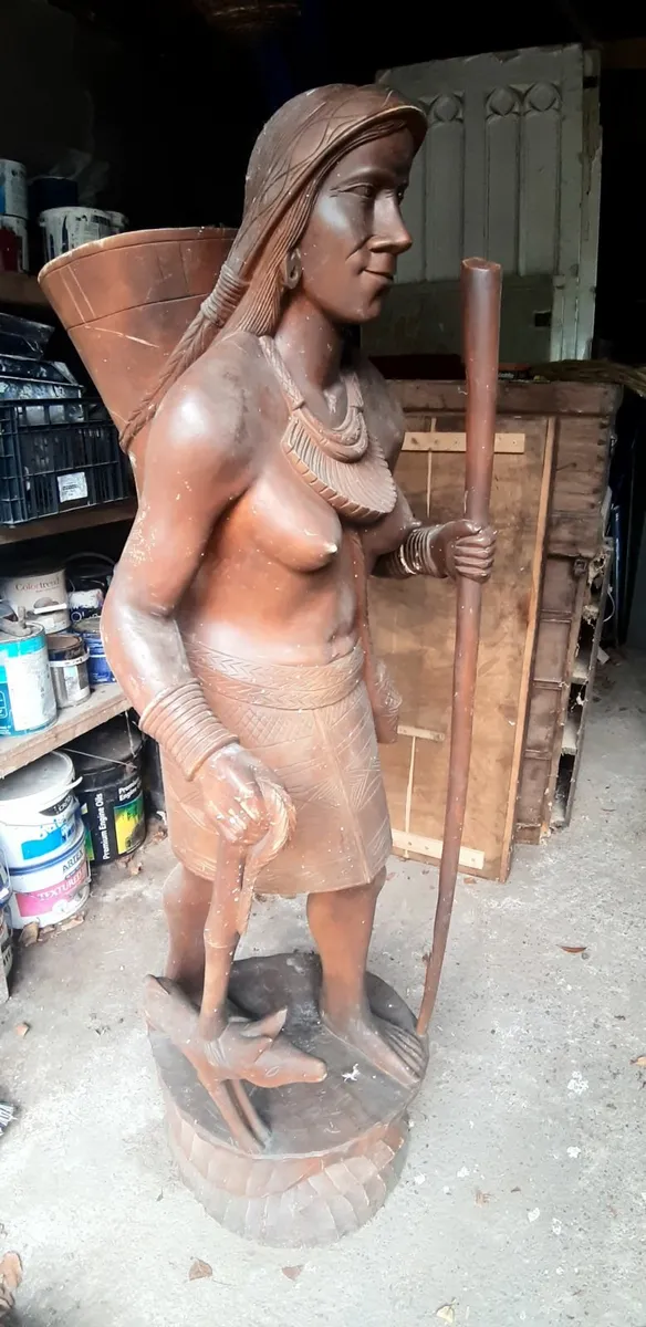Carved hardwood tribal figure - Image 2