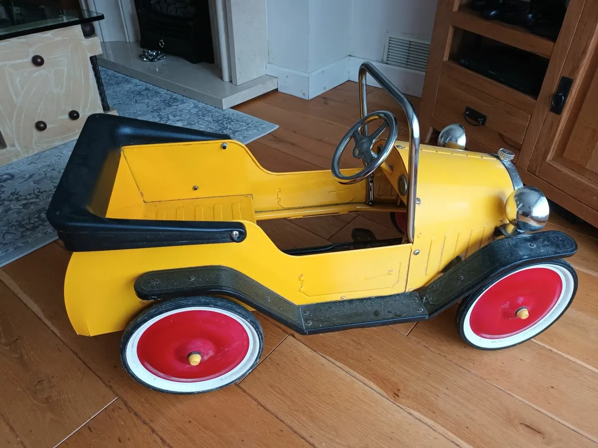 Child Pedal Car - Image 2