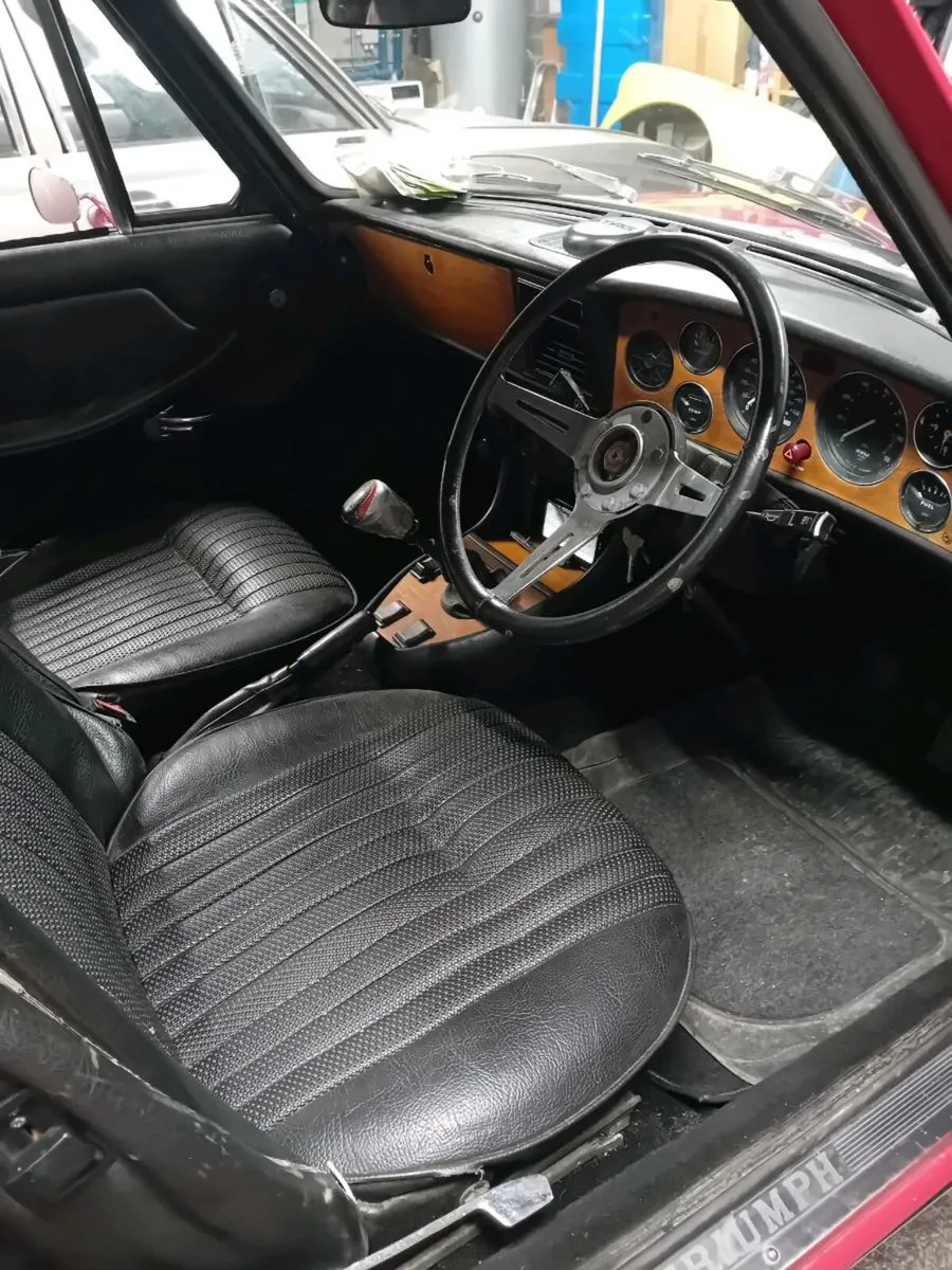 LOOK Triumph Stag 1974 , mint condition 25k miles - Image 4