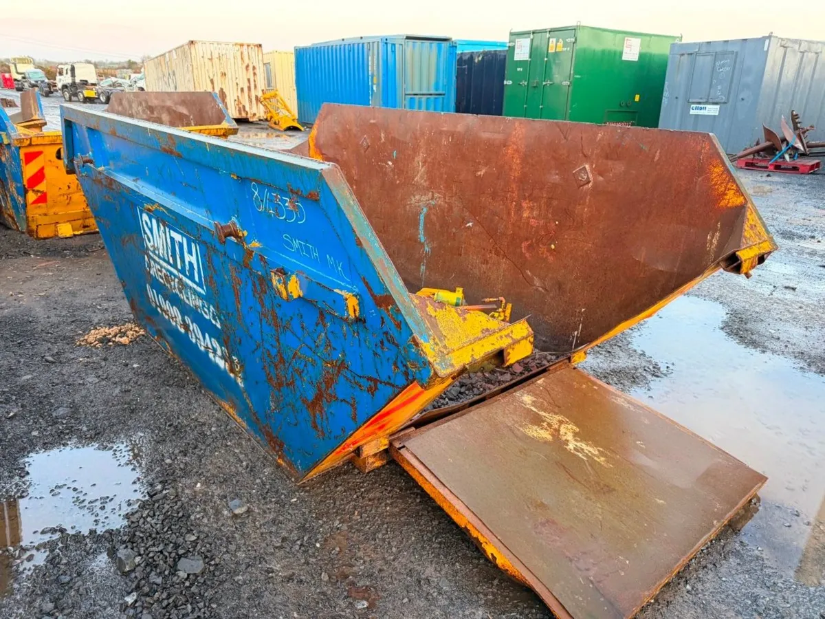 8 YARD YRD BUILDERS CHAIN LIFT SKIP ...81433 - Image 1