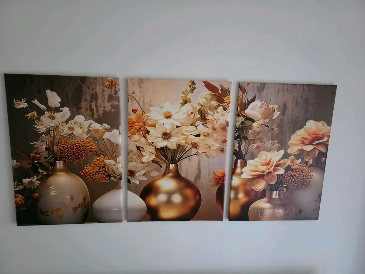 3 canvas 46cm x 67 cm each - Image 2