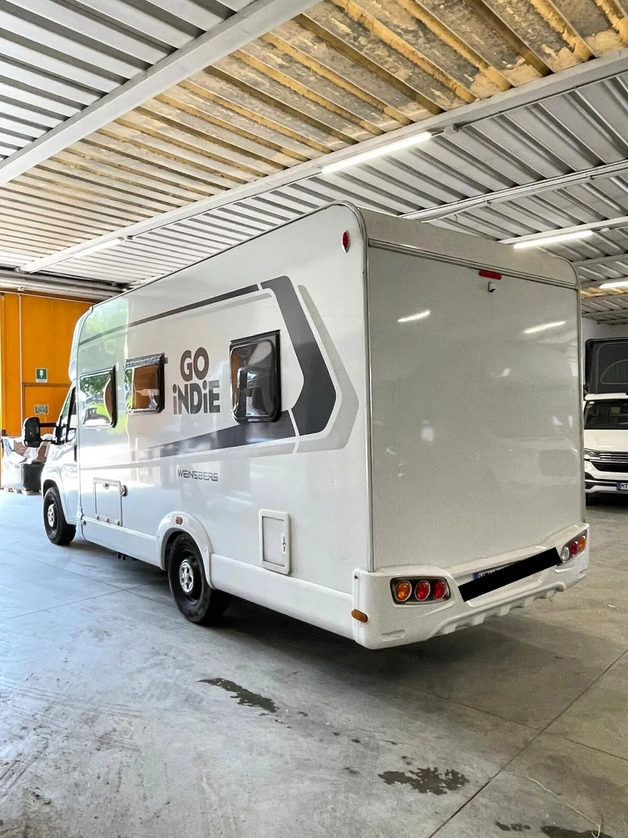 Fiat Ducato Carasuite 650 MF | Semi-Integrated - Image 2