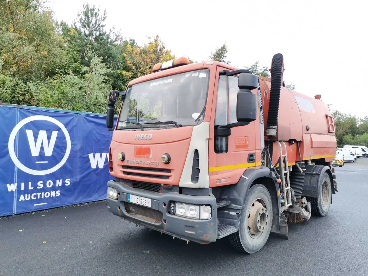 2011 Iveco Daily 150E22 K Sweeper For Auction - Image 2