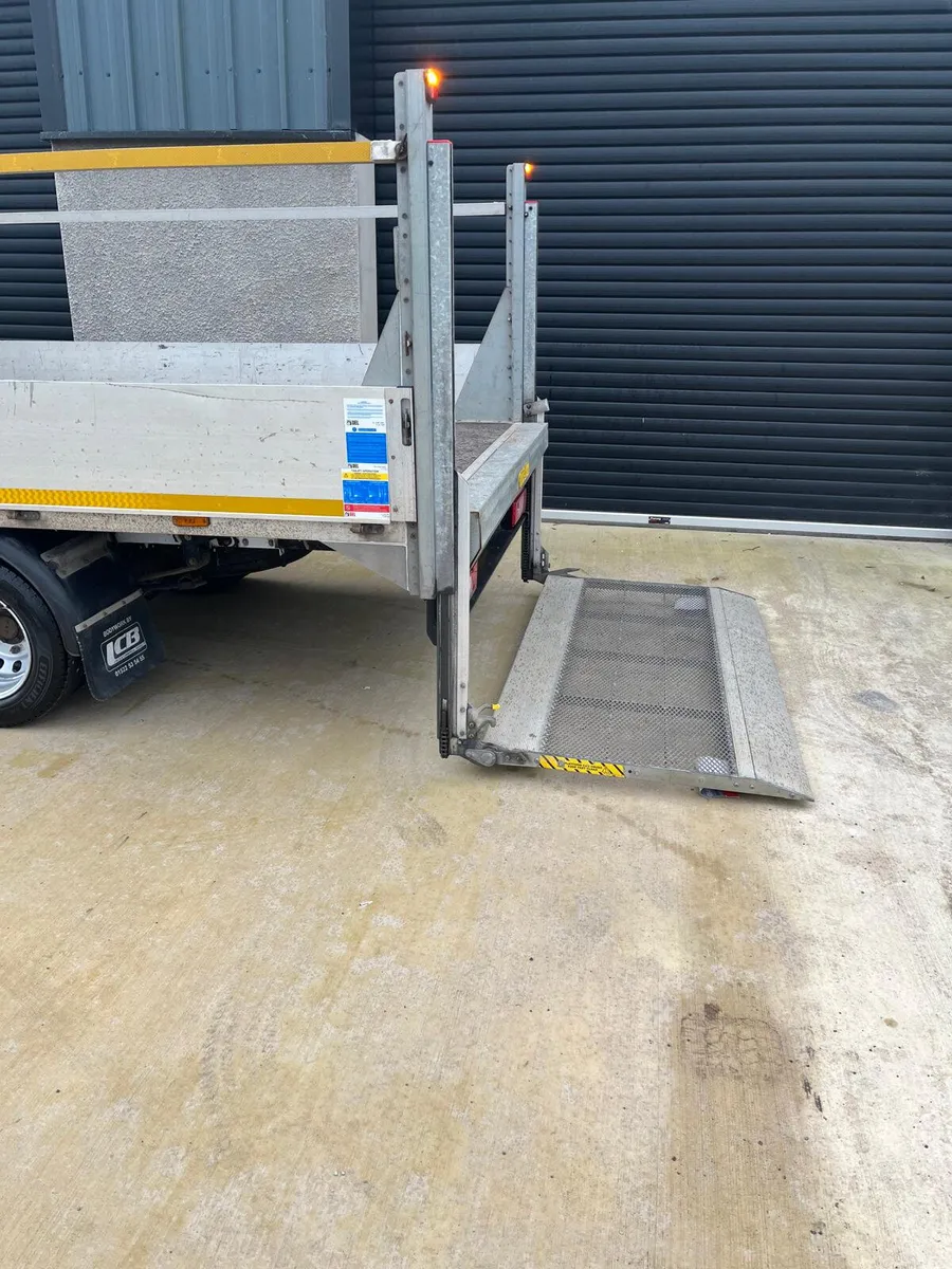 Ford Transit 350 dropside 2022 - Image 4